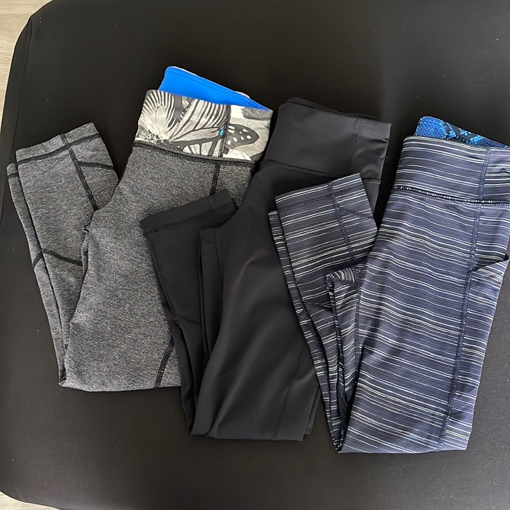 lululemon pace rival crop, blue gray strips in size 4